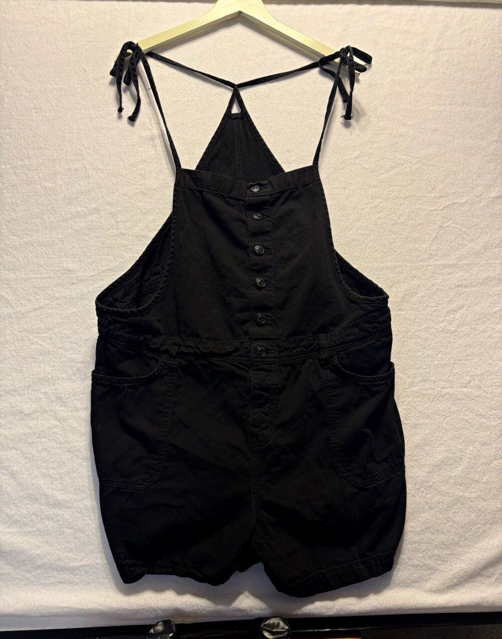 Torrid Black Solid Button Front Shortalls Women’s 16 Pockets
